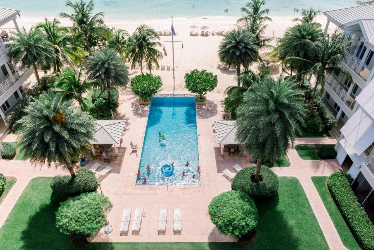 Caribbean Club Boutique Hotel, Grand Cayman Seven Mile Beach Exterior photo