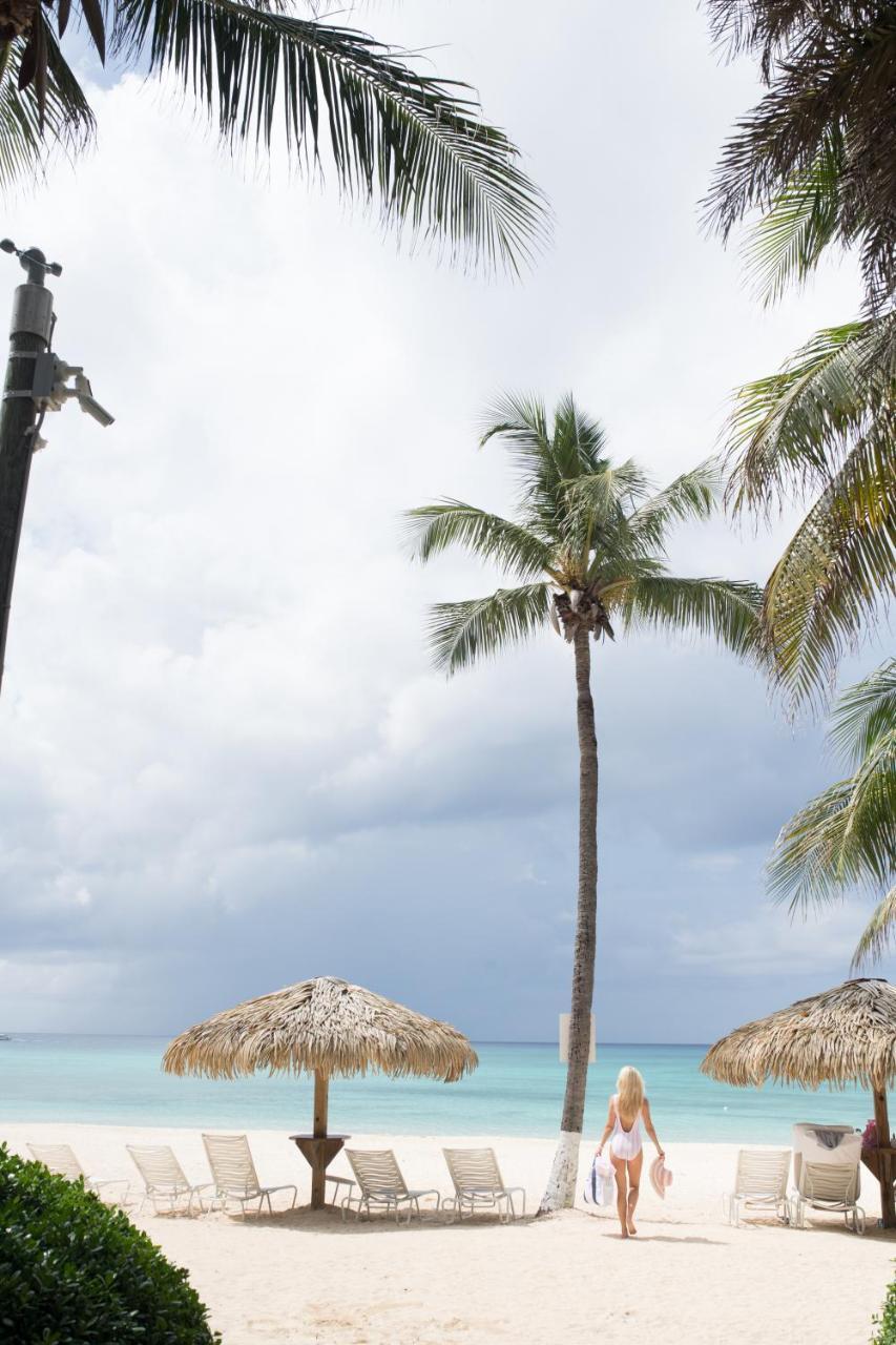 Caribbean Club Boutique Hotel, Grand Cayman Seven Mile Beach Exterior photo